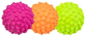 Trixie Neonový míč z mechové gumy se špuntíky 7cm