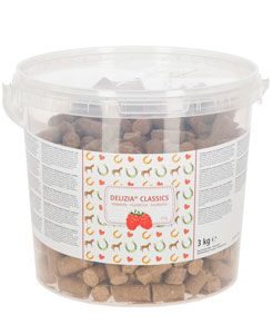 KERBL Pochoutka pro koně DELIZIA malina 3kg kbelík