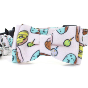 Vsepropejska Kory obojek s motýlkem a rolničkou | 18 – 28,5 cm Barva: Růžová