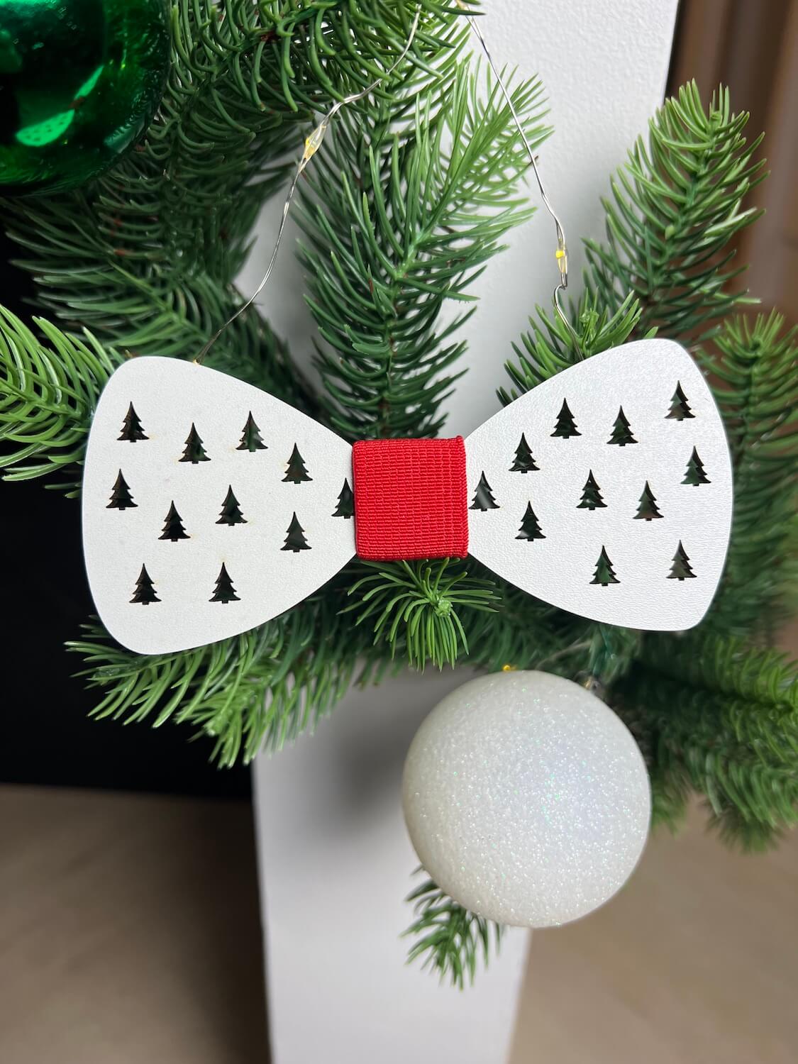 Vsepropejska Vánoční motýlek pro psa na obojek Rozměr (cm): 12, Typ: Motýlek 9 Vsepropejska Vánoční motýlek pro psa na obojek Rozměr (cm): 12, Typ: Motýlek 9