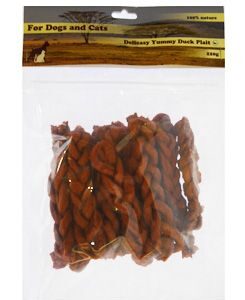 Pochoutka Pletenec z kachního masa 220g