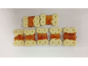 SALAČ SUŠENÉ MASO Sušenka obalená kuřecím masem-250g