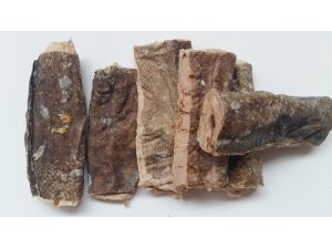 Salač Plátky z tresčí kůže plněné rybím masem 250g