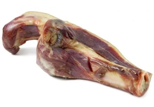 Mediterranean Serrano Kost pravá šunková 1/2 cca. 18cm Mediterranean Serrano Kost pravá šunková 1/2 cca. 18cm