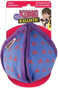 Hračka text KONG Ballistic Hide'n Treat M mix